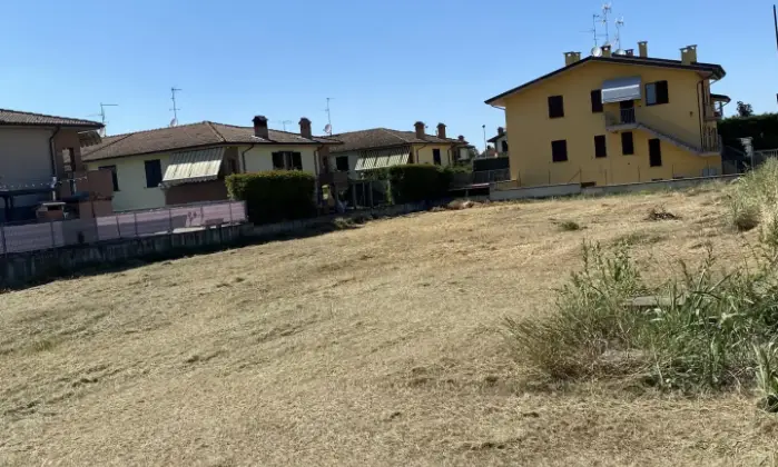 Rexer-Gragnano-Trebbiense-Vendesi-terreno-edificabile-zona-Piacenza-Terrazzo