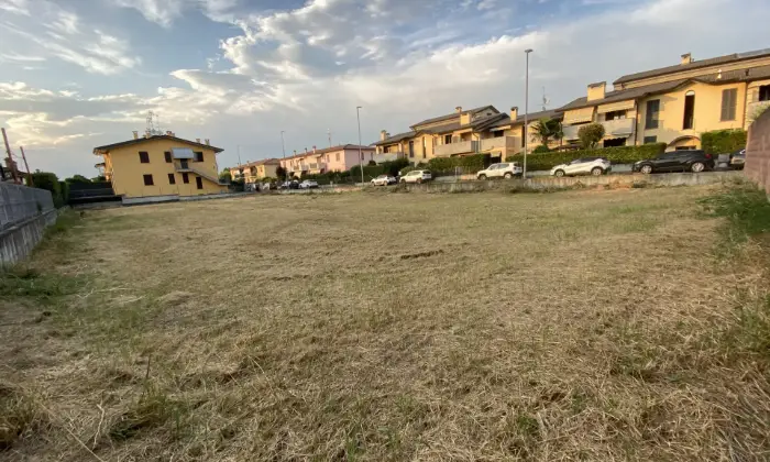 Rexer-Gragnano-Trebbiense-Vendesi-terreno-edificabile-zona-Piacenza-Terrazzo