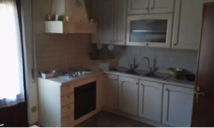 Rexer-Reggello-Vendesi-appartamento-in-via-della-Resistenza-a-Reggello-Cucina
