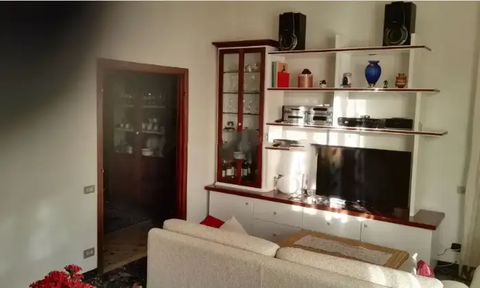 Rexer-Reggello-Vendesi-appartamento-in-via-della-Resistenza-a-Reggello-Altro