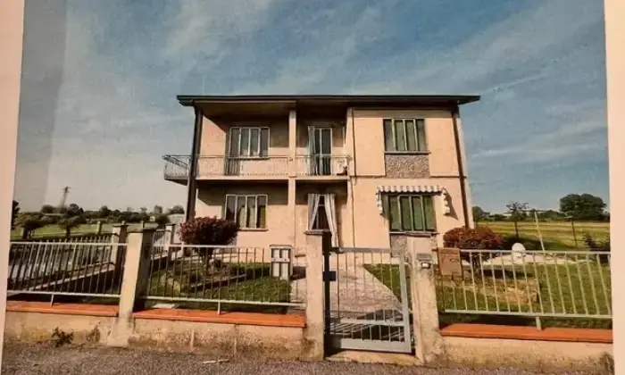 Rexer-Lendinara-Casa-abitabile-da-subito-in-vendita-a-Lendinara-Giardino