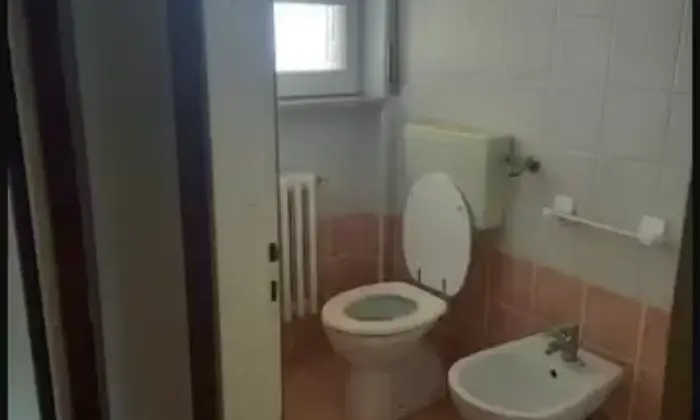 Rexer-Penne-Appartamento-piano-in-vendita-a-PENNE-PE-Bagno