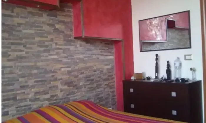 Rexer-Vizzini-Casetta-con-ingresso-indipendente-in-via-Dafnica-a-Vizzini-CameraDaLetto