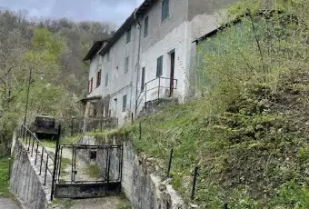 Rexer-Ventasso-Rustico-Casale-in-Via-del-Castagnolone-Ventasso-Giardino