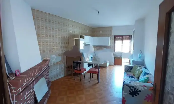 Rexer-Satriano-di-Lucania-Vendesi-appartamrento-in-corso-Trieste-Centro-Satriano-di-Lucania-Altro
