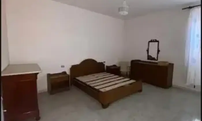 Rexer-Ozieri-Casa-in-vendita-in-via-Alessandro-Volta-ad-Ozieri-CAMERA-DA-LETTO