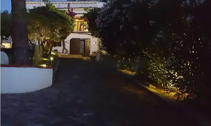 Rexer-Siniscola-Vendesi-villa-in-Ss-a-Siniscola-Terrazzo