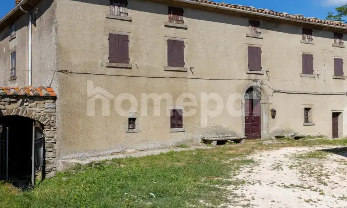 Rexer-Pietralunga-ANTICA-DIMORA-IN-EX-TORRE-DI-GUARDIA-DEL-CON-GIARDINO-STACCATO-ESTERNO