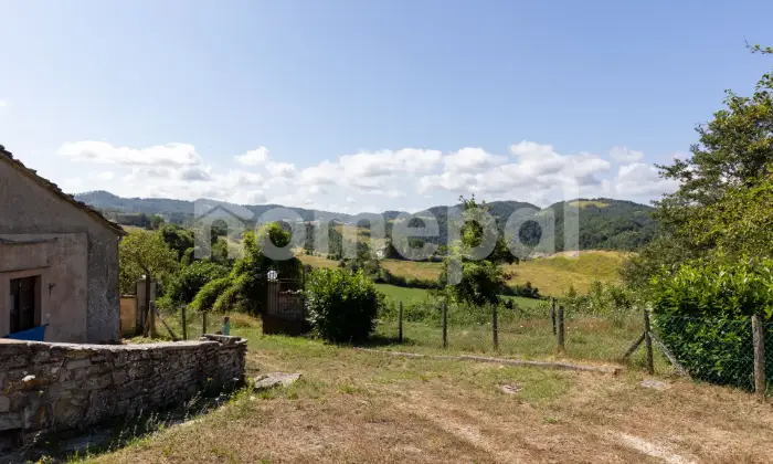Rexer-Pietralunga-ANTICA-DIMORA-IN-EX-TORRE-DI-GUARDIA-DEL-CON-GIARDINO-STACCATO-ESTERNO