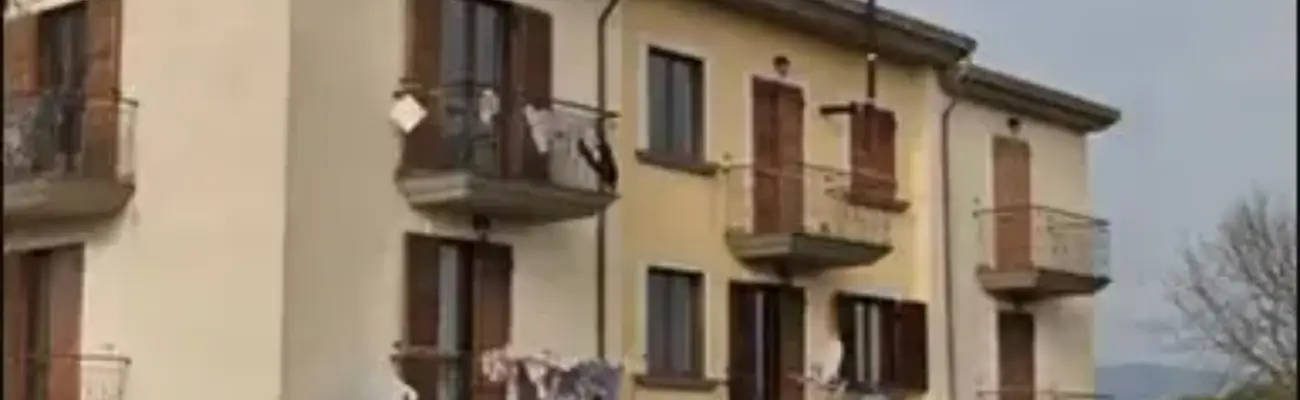 Rexer-Marciano-della-Chiana-Appartamento-in-vendita-in-via-Cassia-a-Marciano-della-Chiana-Terrazzo