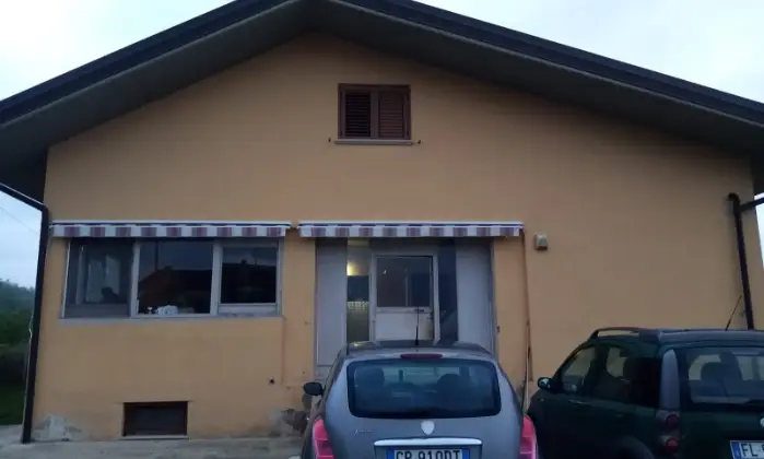 Rexer-Tito-Fabbricato-su-livelli-Garage