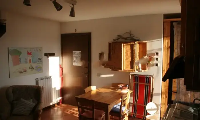 Rexer-Santo-Stefano-dAveto-Trilocale-in-via-Guglielmo-Marconi-a-Santo-Stefano-dAveto-Salone