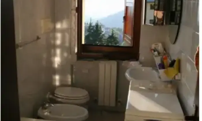 Rexer-Santo-Stefano-dAveto-Trilocale-in-via-Guglielmo-Marconi-a-Santo-Stefano-dAveto-Bagno