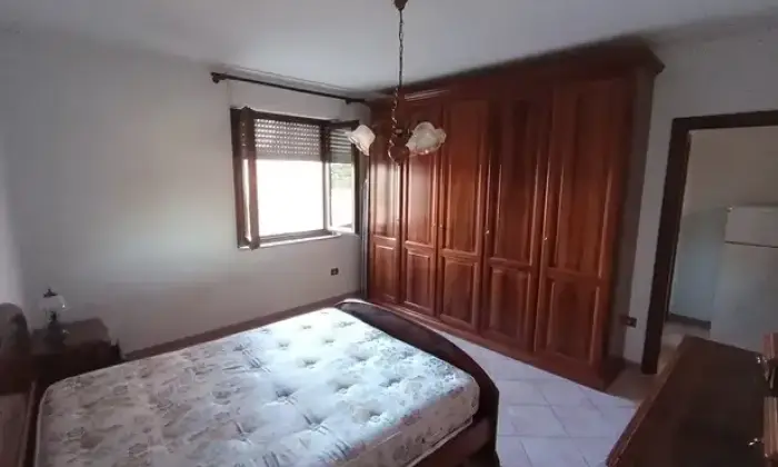 Rexer-Ploaghe-Casa-di-paese-in-vendita-in-via-Amsicora-a-Ploaghe-CameraDaLetto