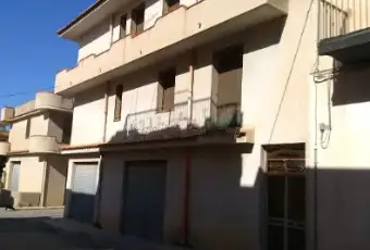 Rexer-Pachino-Casa-di-paese-in-vendita-in-via-Piemonte-a-Pachino-Garage
