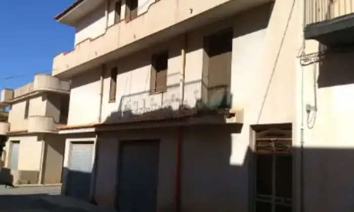 Rexer-Pachino-Casa-di-paese-in-vendita-in-via-Piemonte-a-Pachino-Garage