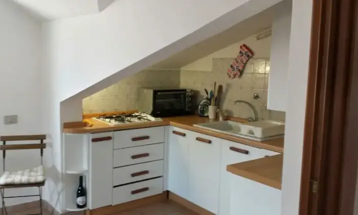 Rexer-Ronciglione-Attico-in-vendita-in-via-AFrey-a-Ronciglione-VT-Cucina