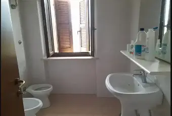 Rexer-Fabriano-Vendesi-appartamento-in-Cortina-S-Nicol-a-FABRIANO-Bagno