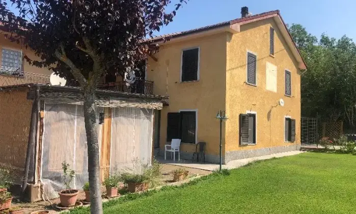 Rexer-Piana-Crixia-Vendesi-casa-indipendente-con-giardino-e-terreno-a-PIANA-CRIXIA-Giardino