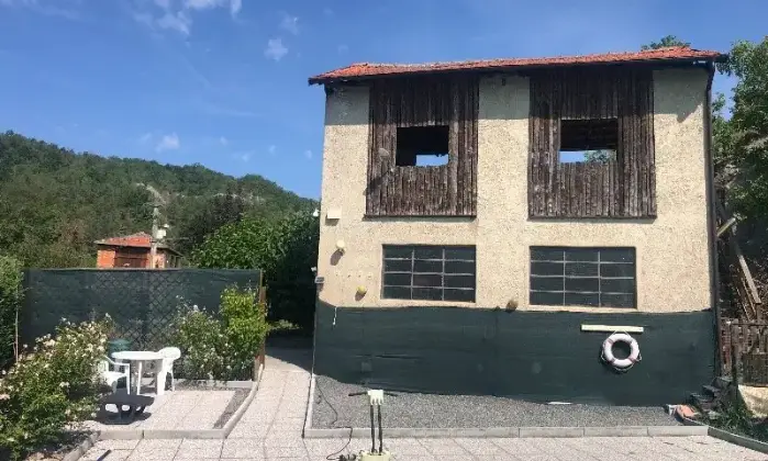 Rexer-Piana-Crixia-Vendesi-casa-indipendente-con-giardino-e-terreno-a-PIANA-CRIXIA-Terrazzo