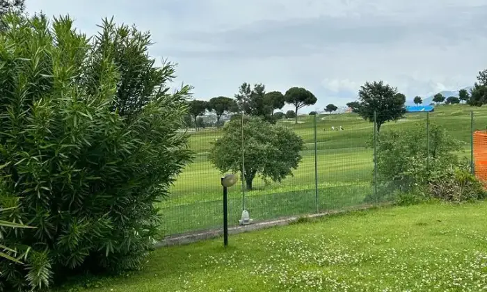 Rexer-Guidonia-Montecelio-VENDITA-MULTIPROPRIETA-A-ROMA-al-GOLF-CLUB-MESE-LUGLIO-Giardino