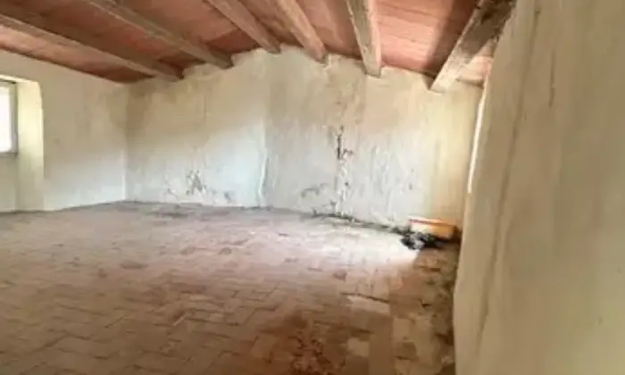 Rexer-Scansano-Vendesi-porzione-di-palazzo-a-Scansano-GR-Stanza