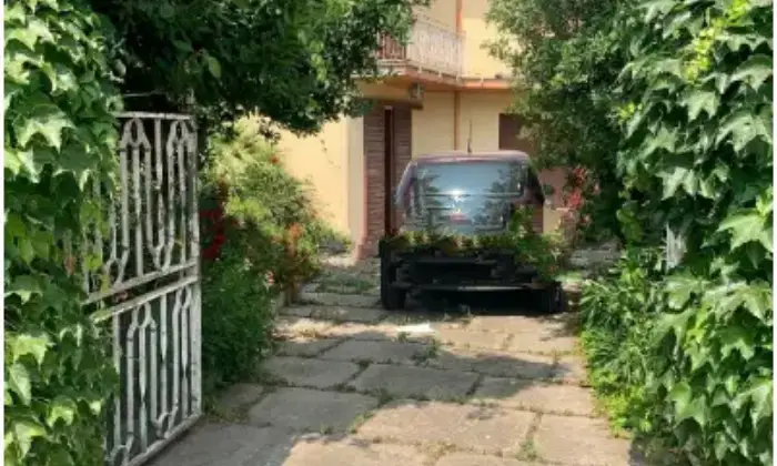 Rexer-Oschiri-Vendesi-villa-in-via-San-DemetrioOschiri-Terrazzo