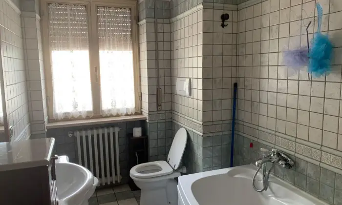 Rexer-Tagliacozzo-Appartamento-in-villa-in-vendita-a-TAGLIACOZZO-AQ-BAGNO