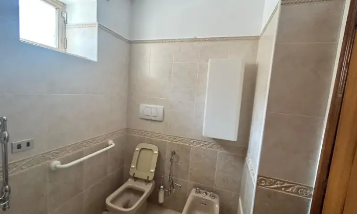 Rexer-Tagliacozzo-Mansarda-ampia-in-villa-in-vendita-a-TAGLIACOZZO-AQ-BAGNO