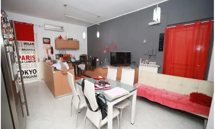 Rexer-Monreale-Vendesi-appartamento-in-strada-provinciale-a-Monreale-Salone