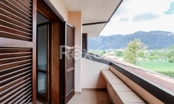 Rexer-Sulmona-Villa-in-campagna-BALCONI