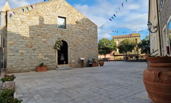 Rexer-Trinit-dAgultu-e-Vignola-Casa-centralissima-in-vendita-a-Trinit-dAgultu-e-Vignola-SS-VISTA-TERRAZZO
