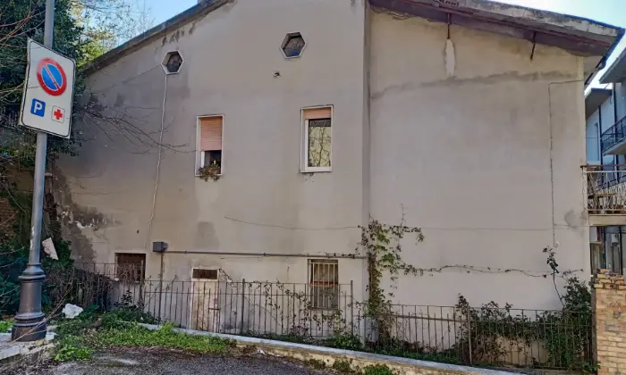 Rexer-Loreto-Aprutino-CASA-INDIPENDENTE-PRESTIGIOSA-NEL-CENTRO-DI-LORETO-APRUTINO-Terrazzo