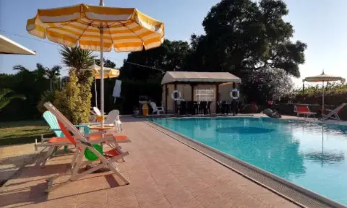 Rexer-Massa-Marittima-Immobile-in-vendita-in-via-SS-a-Follonica-Terrazzo