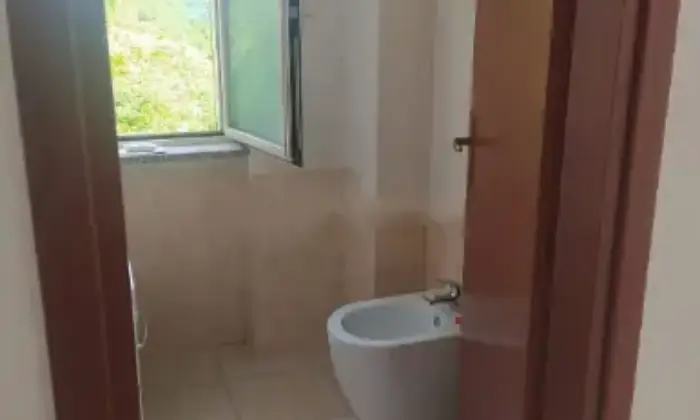 Rexer-Teano-Quadrilocale-in-vendita-in-via-Ottobre-Teano-Bagno