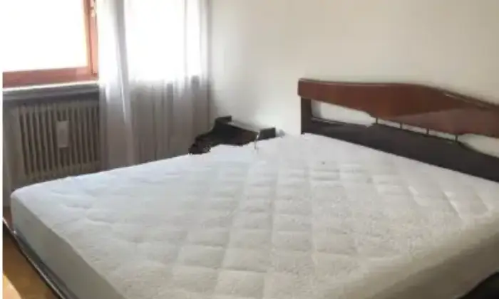 Rexer-Recoaro-Terme-Appartamento-in-vendita-in-piazza-Dolomiti-a-Recoaro-Terme-CameraDaLetto