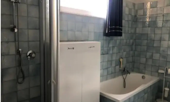 Rexer-Recoaro-Terme-Appartamento-in-vendita-in-piazza-Dolomiti-a-Recoaro-Terme-Bagno