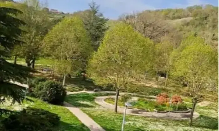 Rexer-Esanatoglia-Appartamento-trilocale-in-vendita-a-Esanatoglia-MC-Giardino