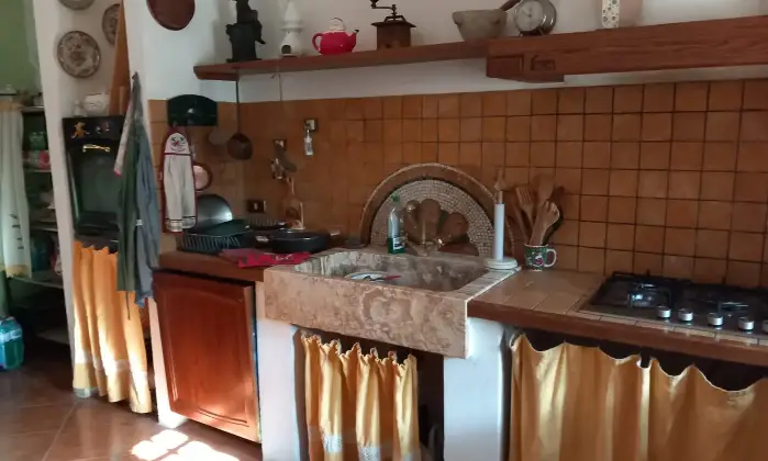 Rexer-Alessandria-Splendido-Casale-Immerso-nel-Verde-Alessandria-CUCINA