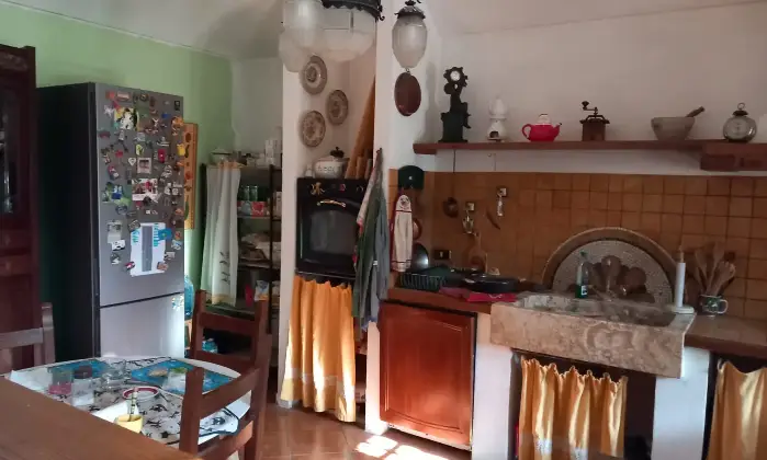 Rexer-Alessandria-Splendido-Casale-Immerso-nel-Verde-Alessandria-CUCINA