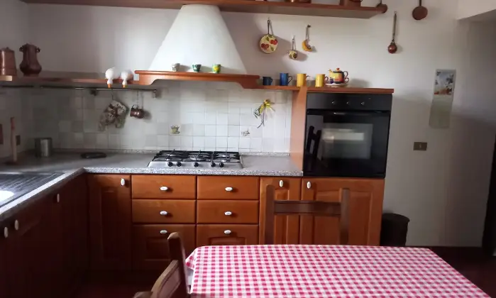 Rexer-Alessandria-Splendido-Casale-Immerso-nel-Verde-Alessandria-CUCINA