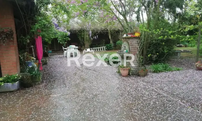 Rexer-Alessandria-Splendido-Casale-Immerso-nel-Verde-Alessandria-Altro