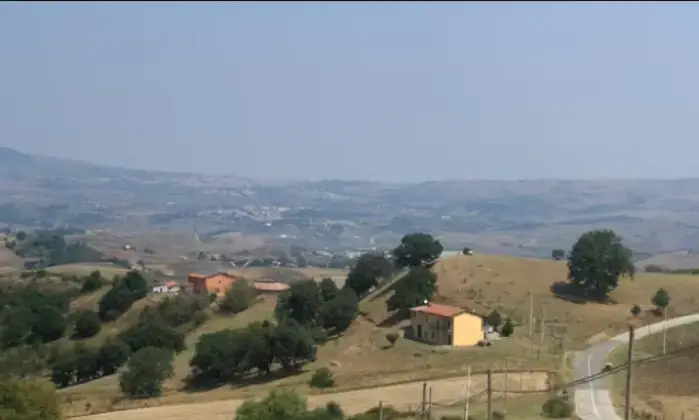 Rexer-San-Fele-Vendesi-casa-inipendente-con-terreno-in-campagna-a-SAN-FELE-Terrazzo