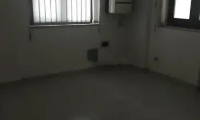Rexer-Avellino-Vendesi-trilocale-uso-ufficio-in-via-Giuseppe-Zigarelli-ad-Avellino-Stanza