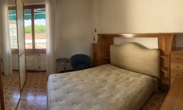 Rexer-Sesto-Fiorentino-Vendesi-appartamento-in-Via-A-Toscanini-a-SESTO-FIORENTINO-CameraDaLetto
