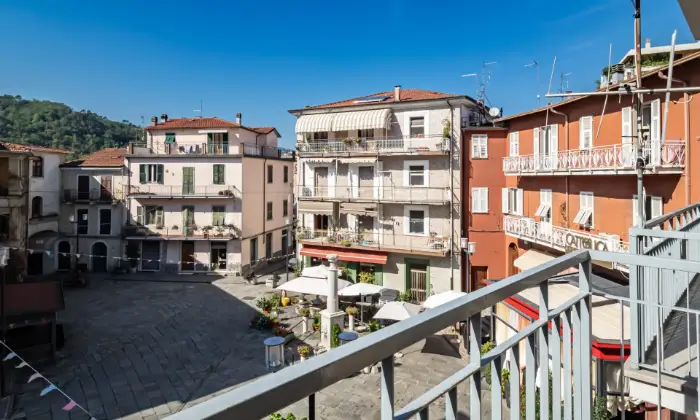 Rexer-Aulla-Appartamento-ampie-dimensioni-centro-storico-Aulla-MS-TERRAZZO