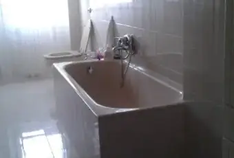 Rexer-Miglionico-Appartamento-in-vendita-in-viale-Kennedy-a-Miglionico-Bagno