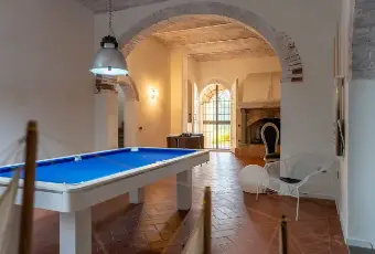 Rexer-San-Miniato-Casale-In-toscana-con-piscina-e-campo-da-tennis-Salone