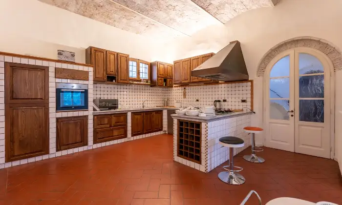 Rexer-San-Miniato-Casale-In-toscana-con-piscina-e-campo-da-tennis-Cucina