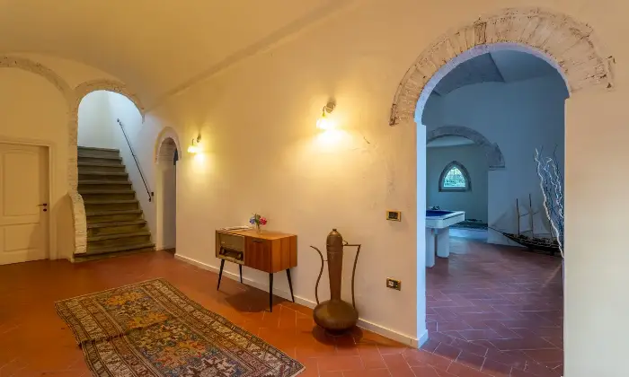 Rexer-San-Miniato-Casale-In-toscana-con-piscina-e-campo-da-tennis-Altro